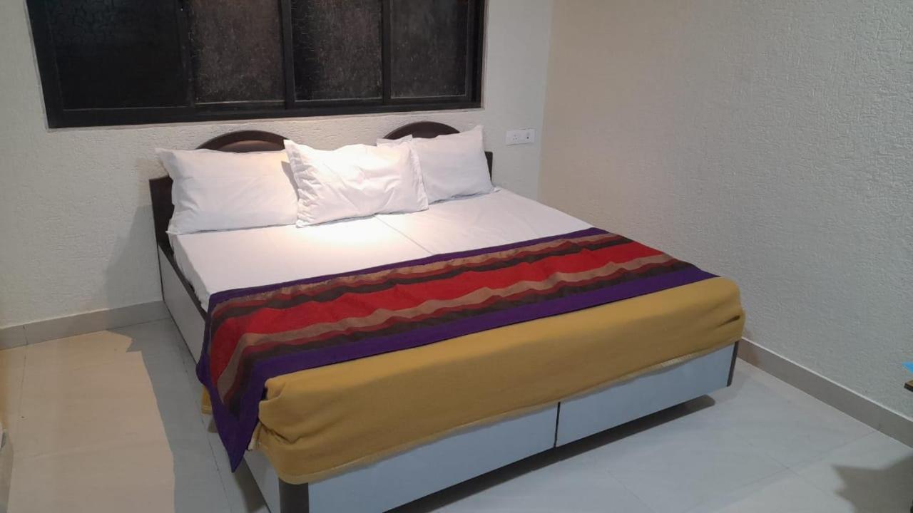 Shraddha Hotel Mumbai (Bombay) Buitenkant foto